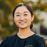 Endodontist Dr. Amy Yu, a Sacramento root canal specialist